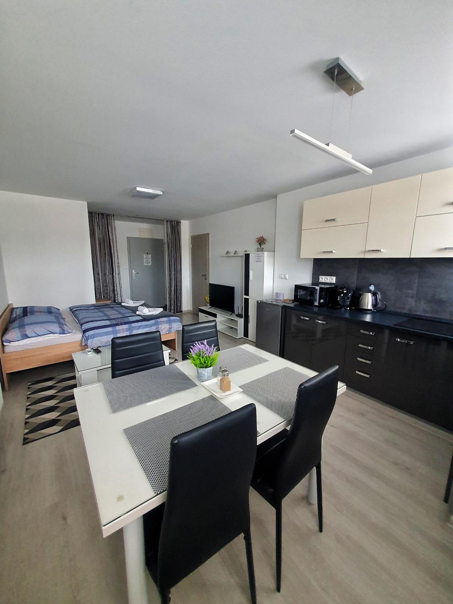 Apartmany Bytca Bagian luar foto