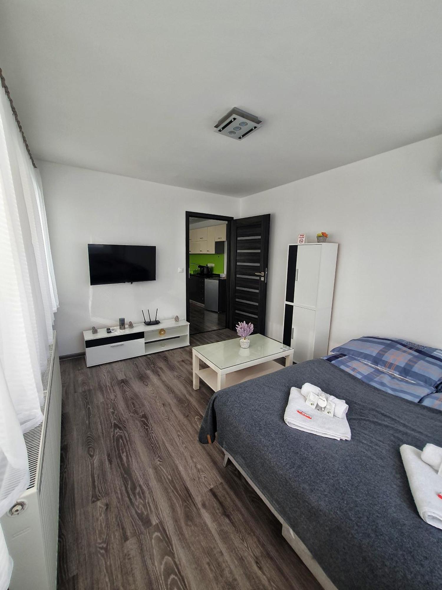Apartmany Bytca Bagian luar foto